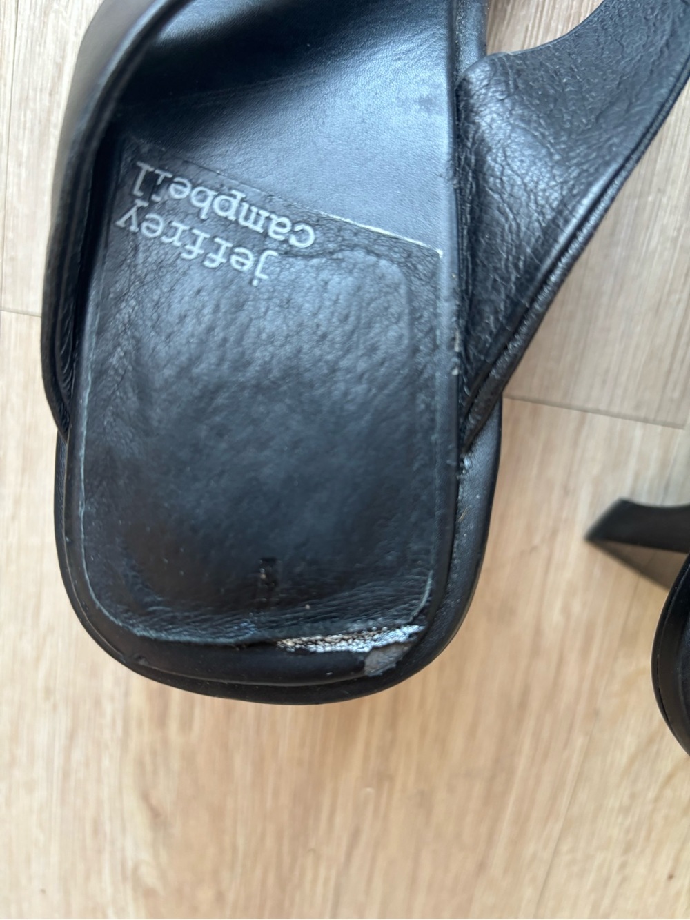 Jeffrey Campbell Black leather Square-Toe low heel Thong Sandals - Picture 3 of 9